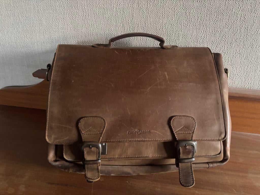 Zeer we nette lederen Ruitertassen schooltas laptoptasp, Enlèvement ou Envoi, Comme neuf