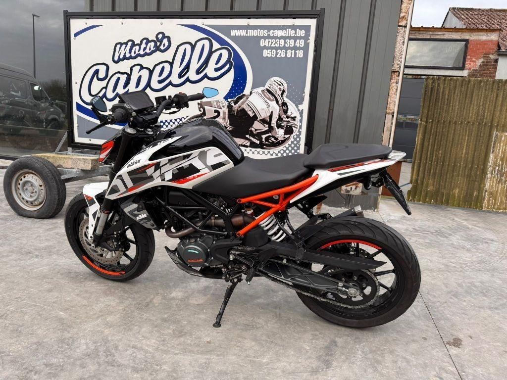 KTM	Duke 125, Motoren, Bedrijf, 125 cc, 11 kW of minder