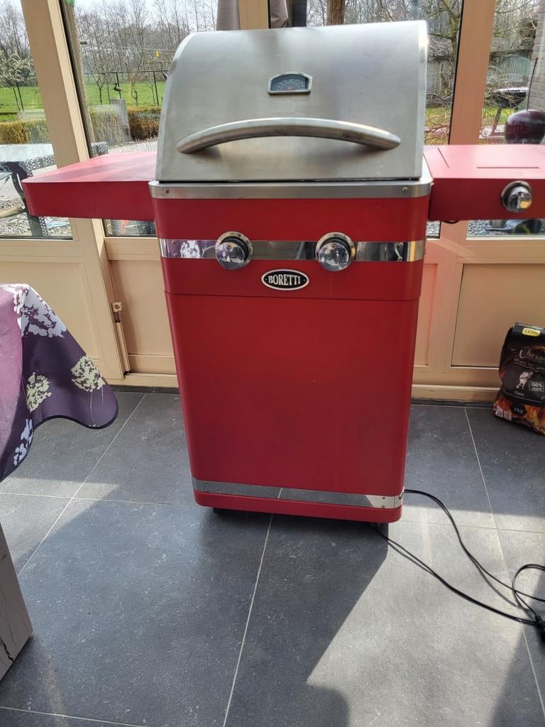 Borretti ! Gasbarbecue met kookvuur. Inox kap met thermomete, Enlèvement
