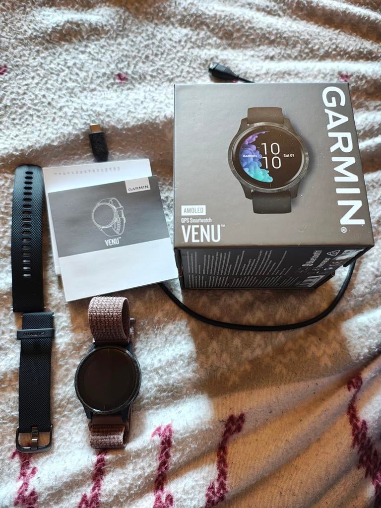 Garmin Venu + reservestraps, Handtassen en Accessoires, Smartwatches, Zo goed als nieuw, Android, Zwart, Afstand, Calorieverbanding