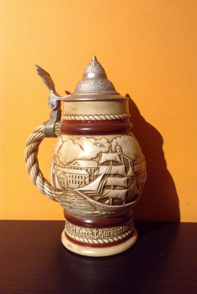 Chope a bière Avon vintage céramique, Antiquités & Art, Enlèvement ou Envoi