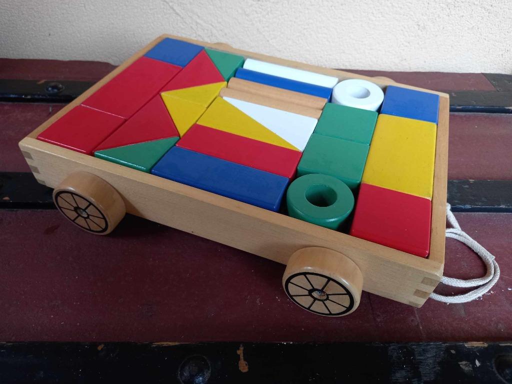 Houten blokkendoos op wieltjes, Verzenden, Nieuw, Duw- of Trekspeelgoed