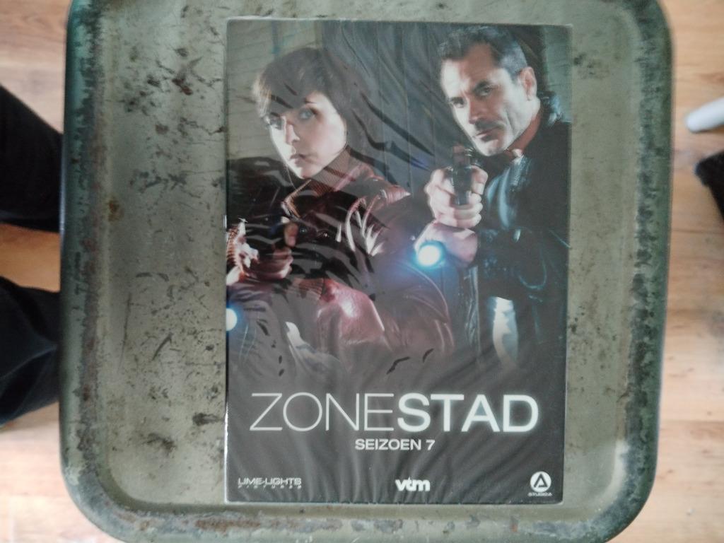 Zone Stad seizoen 7, Cd's en Dvd's, Dvd's | Tv en Series, Nieuw in verpakking, Drama, Boxset, Vanaf 16 jaar, Verzenden
