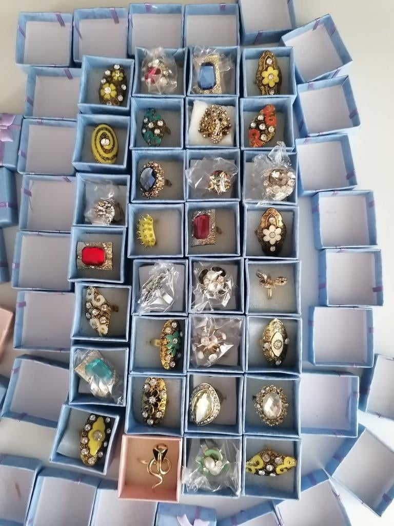 Lot ringen in doosjes, Ophalen, Nieuw