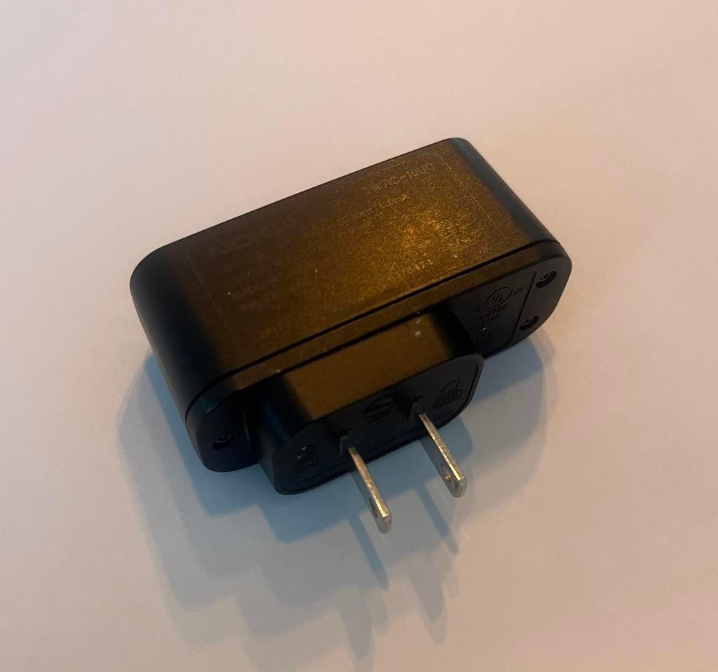 Adaptateur de voyage, Antiquités & Art, Envoi