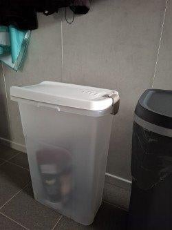 Voedselcontainer hond/kat, Enlèvement, Utilisé