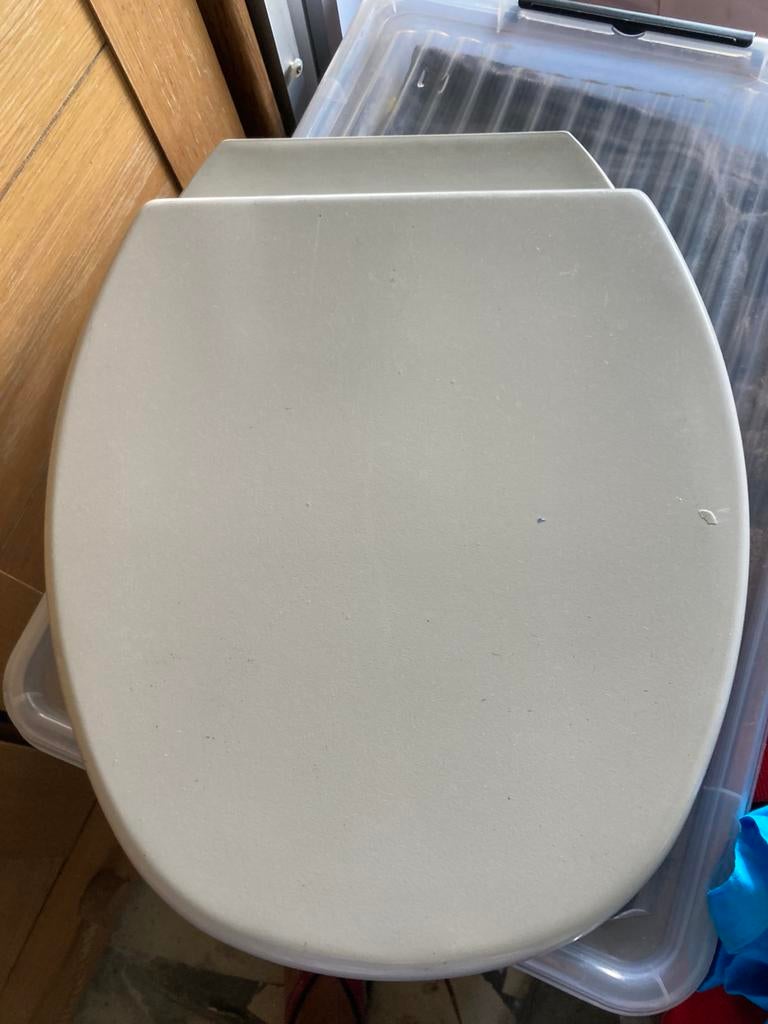 Wc bril, Enlèvement, Comme neuf