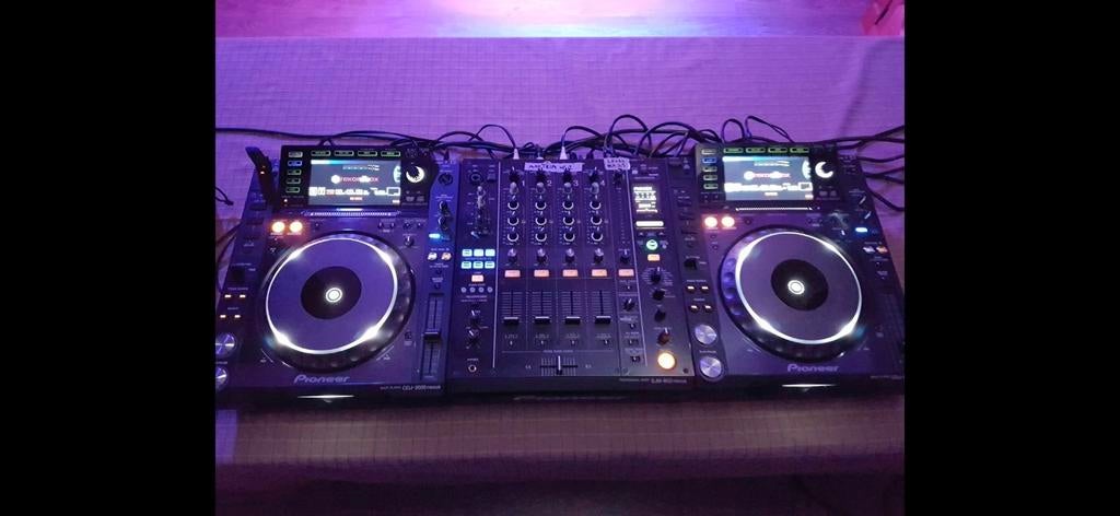 Set Pioneers 2x cdj2000nxs & djm900nxs. Incl flytecase, Muziek en Instrumenten, Ophalen, Zo goed als nieuw