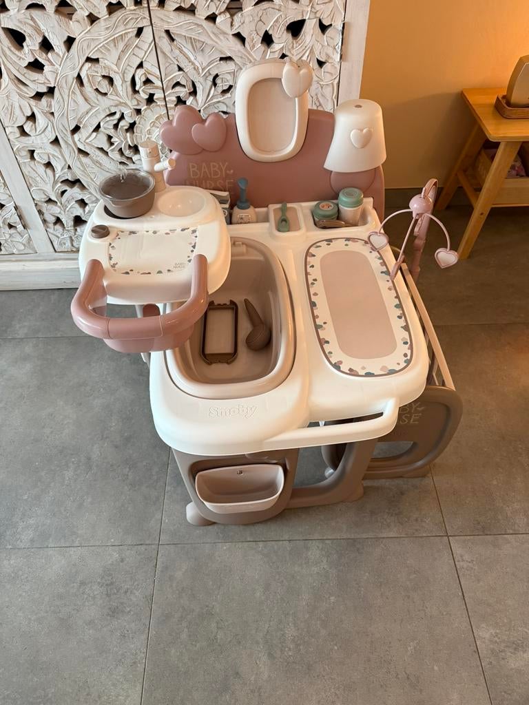 Smoby Nursery, Kinderen en Baby's, Speelgoed | Speeltafels, Zo goed als nieuw, Ophalen