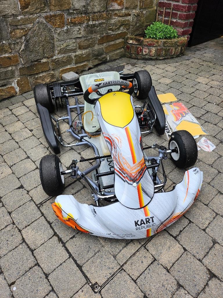 Kart KR Kart Replublic Chassis Mini 7à12ans, Enlèvement, Comme neuf, Kart