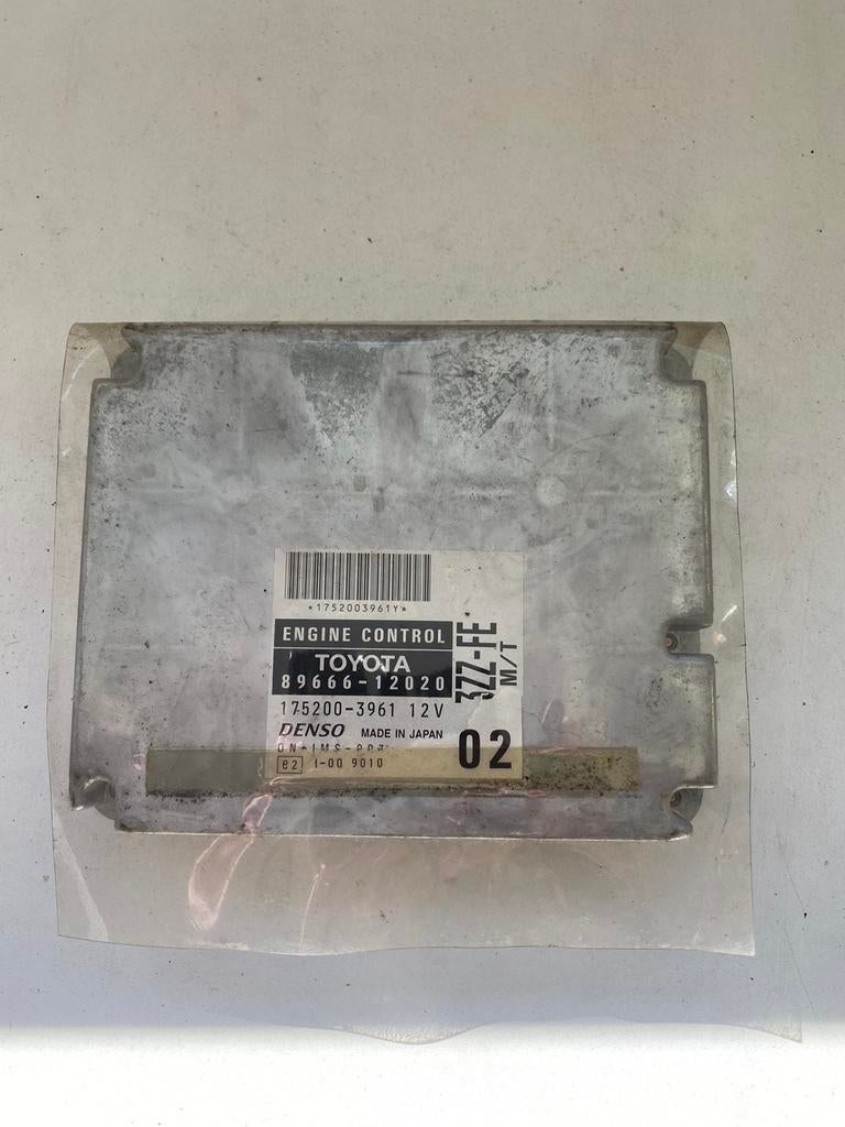 Toyota Corolla (E12) 1.6 VVT-i 89666-12020 ECU, Enlèvement ou Envoi, Utilisé, Toyota