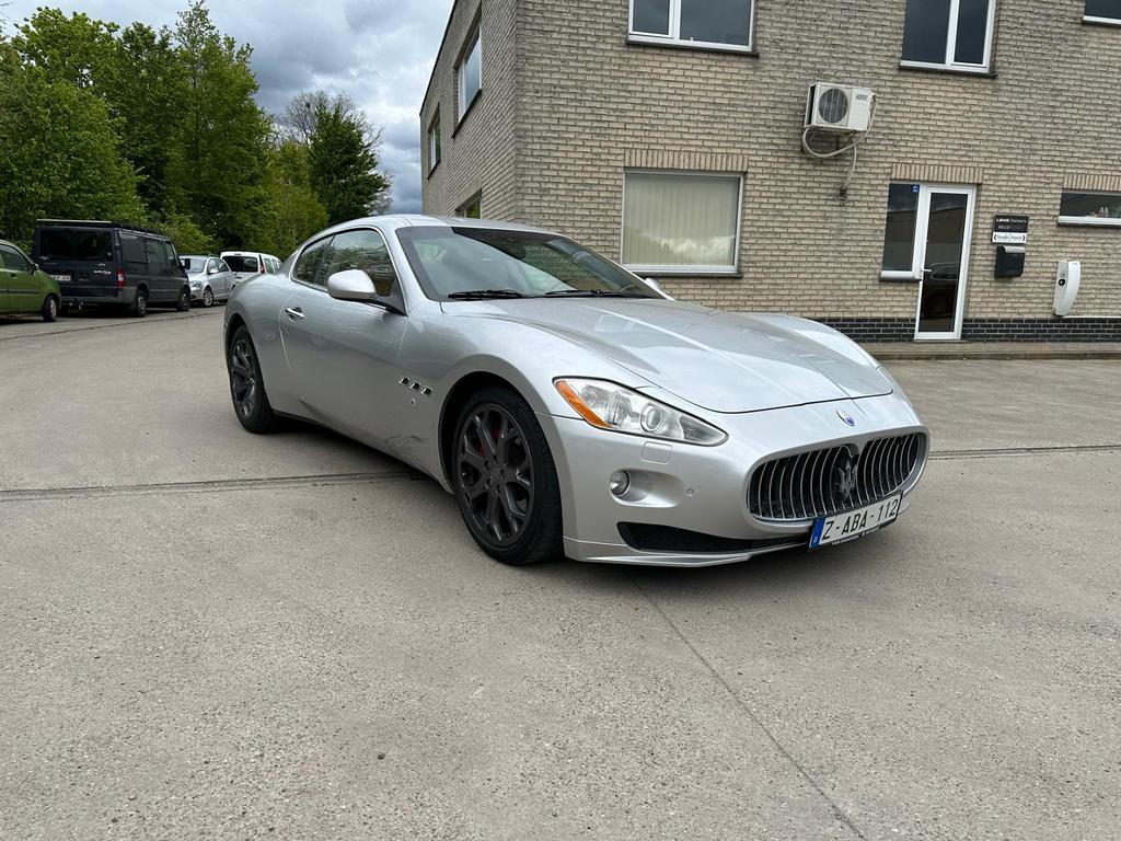MASERATI GRAN TURISMO VAN 2012 MET 60DKM FULL OPTIES, Auto's, Automaat, Euro 5, Achterwielaandrijving, Leder