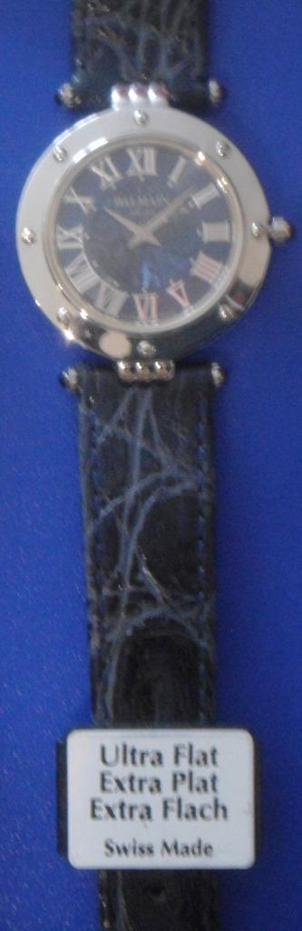 Montre ronde dame P. Balmain, acier inox, rivets, arabesques, Ophalen of Verzenden, Nieuw