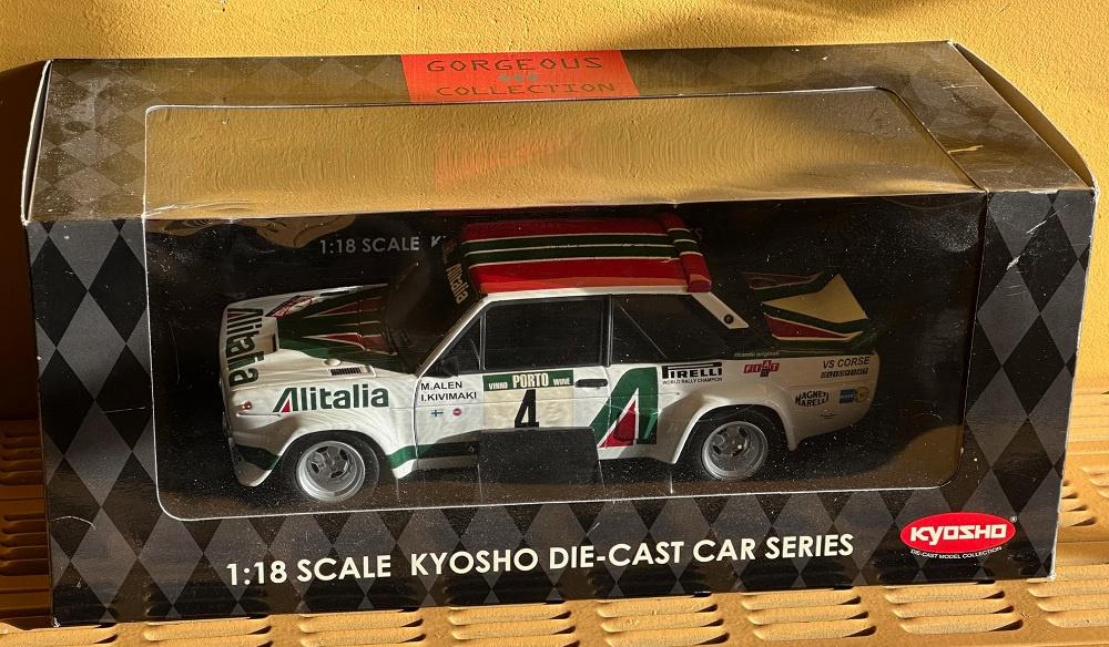 1/18 Kyosho Fiat Abarth 131 Rally - Markku Alen, Enlèvement, Comme neuf, Voiture, Kyosho