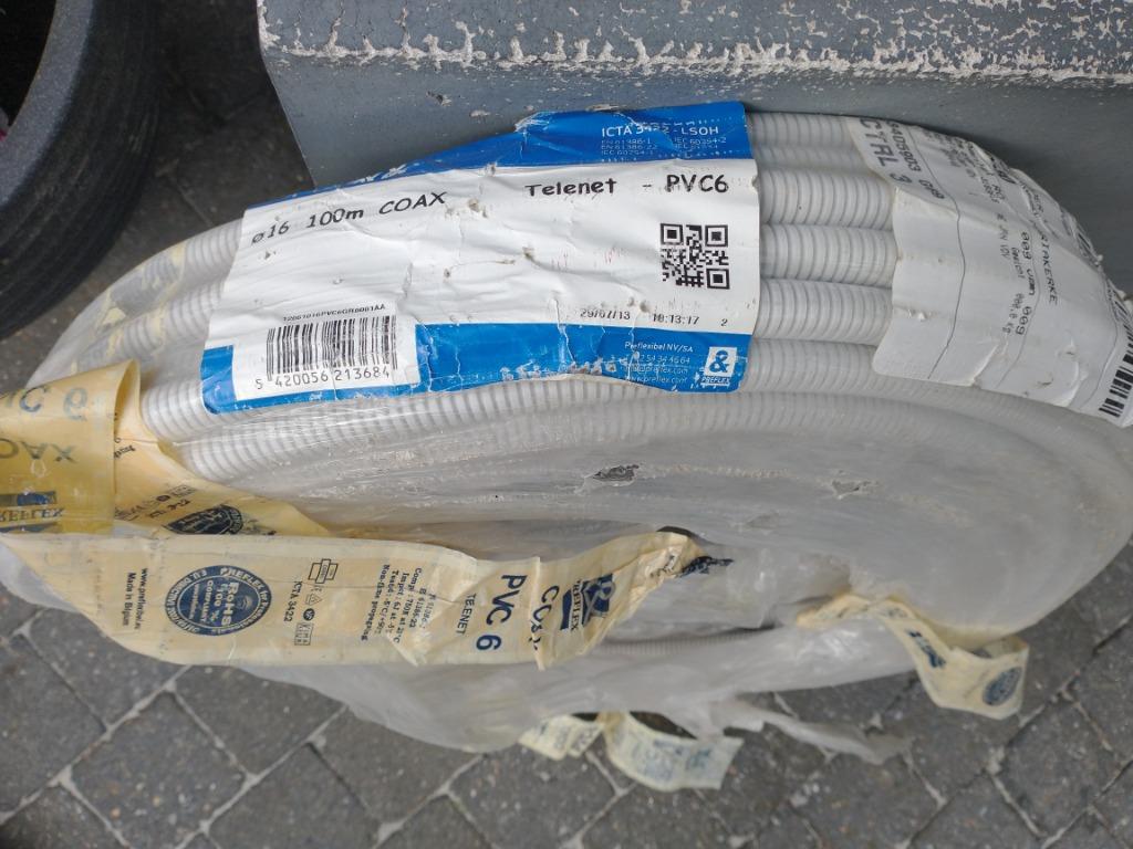 18m Telenet coax PVC6 geribbeld, Bricolage & Construction, Enlèvement, Neuf, Câble ou Fil électrique