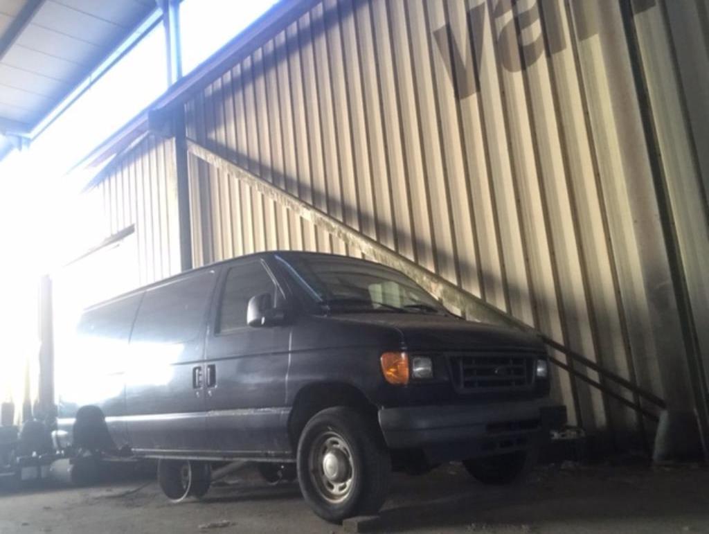 ford e150 econoline onderdelen, Autos : Divers, Voitures accidentées, 4600 cm³, Autre carrosserie, Automatique, Enlèvement