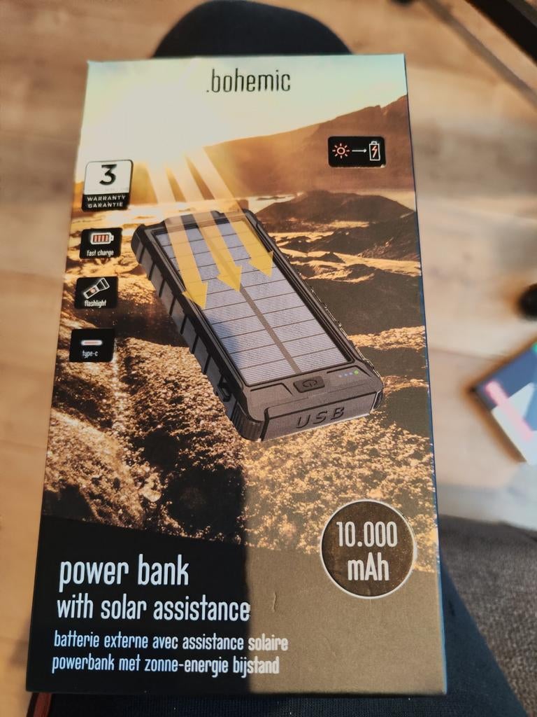 Bohemic power bank avec assistance solaire Neuf, Enlèvement, Neuf