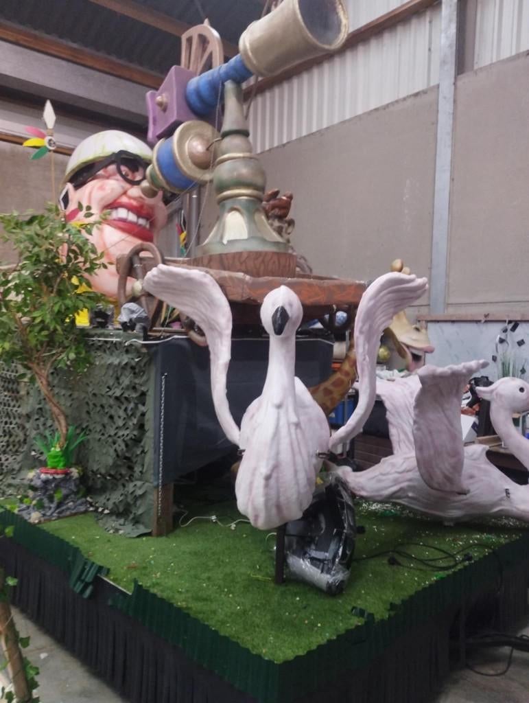 carnavalswagen in 3 delen - meerdere combinaties mogelijk, Hobby en Vrije tijd, Feestartikelen, Ophalen, Gebruikt, Feestartikel