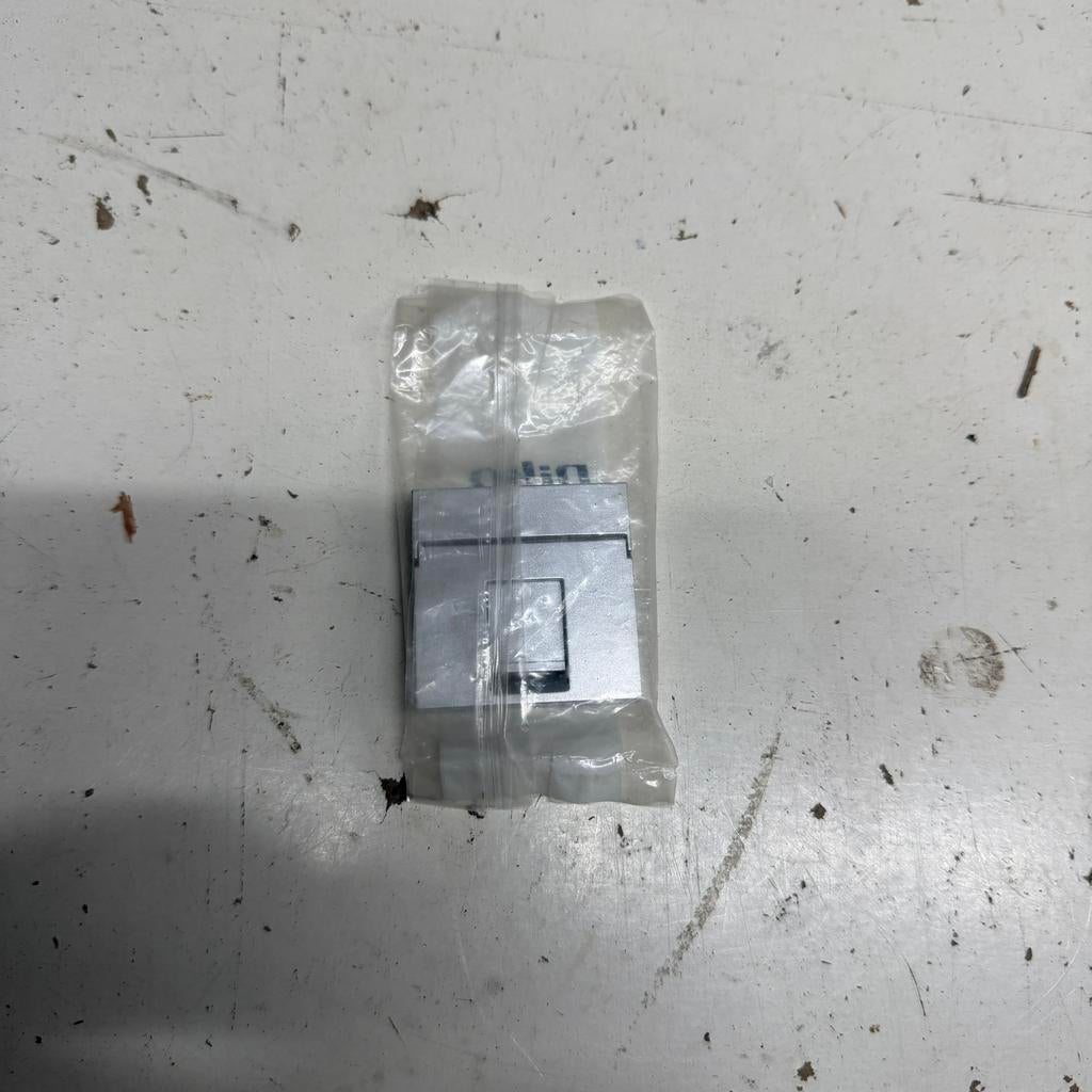 Plaques de finition argentées Niko, Bricolage & Construction, Électricité & Câbles, Enlèvement ou Envoi, Neuf, Interrupteur