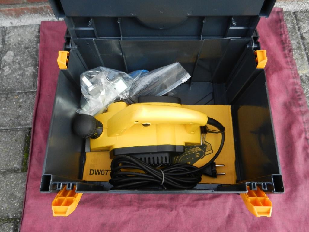 DeWalt DW677 - QS Schaafmachine, Doe-het-zelf en Bouw, Schaafmachines, Ophalen, Zo goed als nieuw, Elektrisch