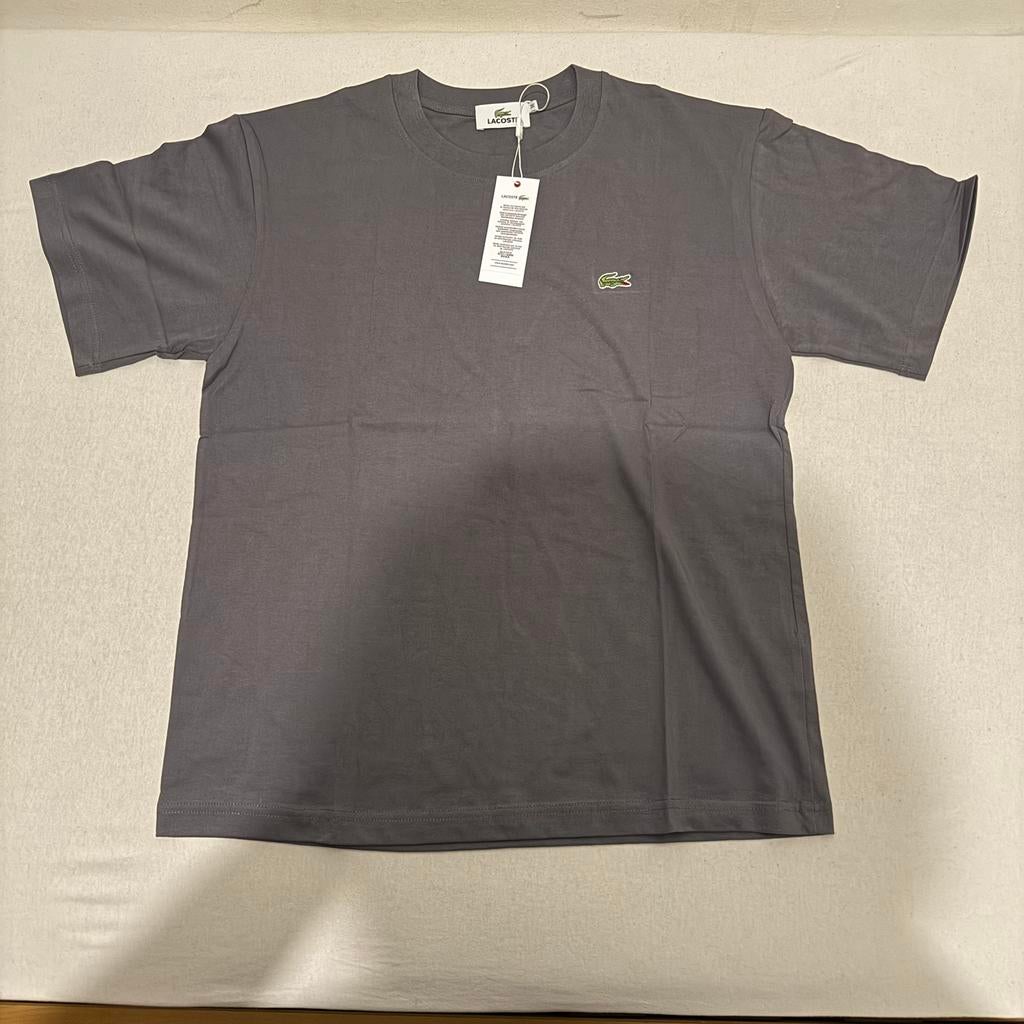 TSHIRT LACOSTE GRIS FONCÉ, Enlèvement ou Envoi, Neuf, Taille 48/50 (M), Gris