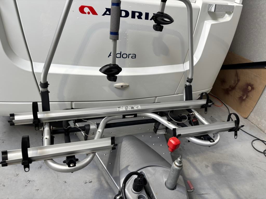 Adria adora 540 aparte bedden. 2017, Caravans en Kamperen, Caravans, Particulier, Fietsenrek, Adria