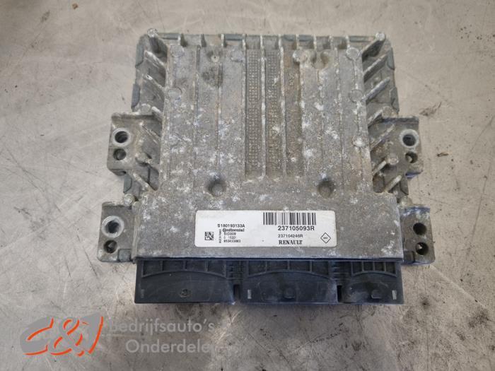 Computer Motormanagement van een Nissan NV400, Gebruikt, -, -, Ophalen of Verzenden