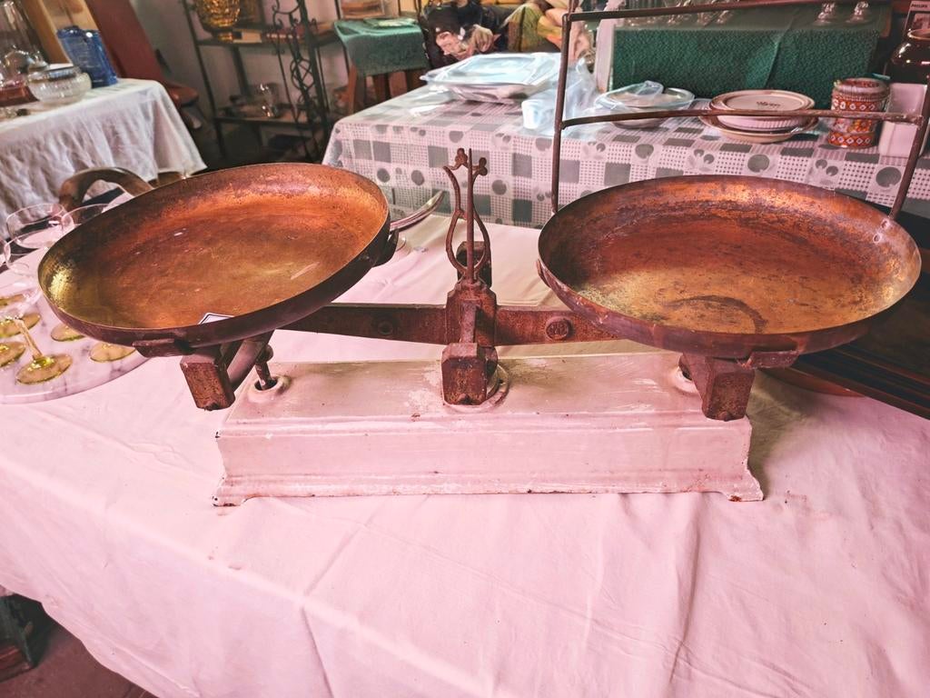 Balance Ancienne, Enlèvement