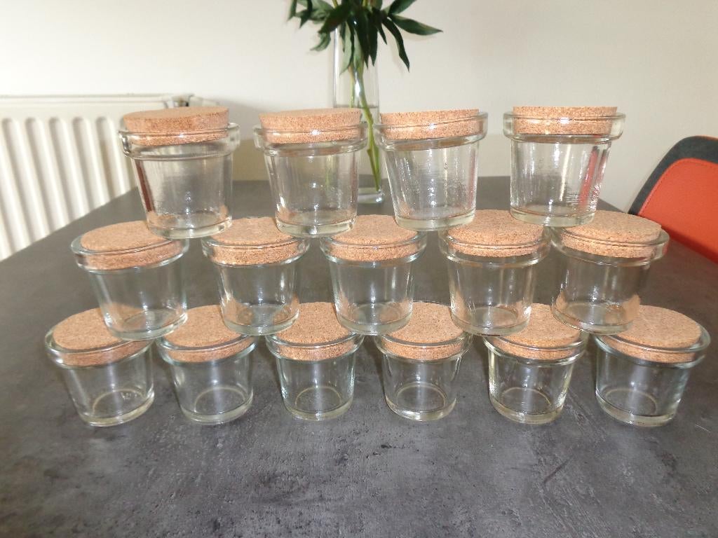 15 kruidenpotjes met kurk deksel, Huis en Inrichting, Ophalen, Zo goed als nieuw