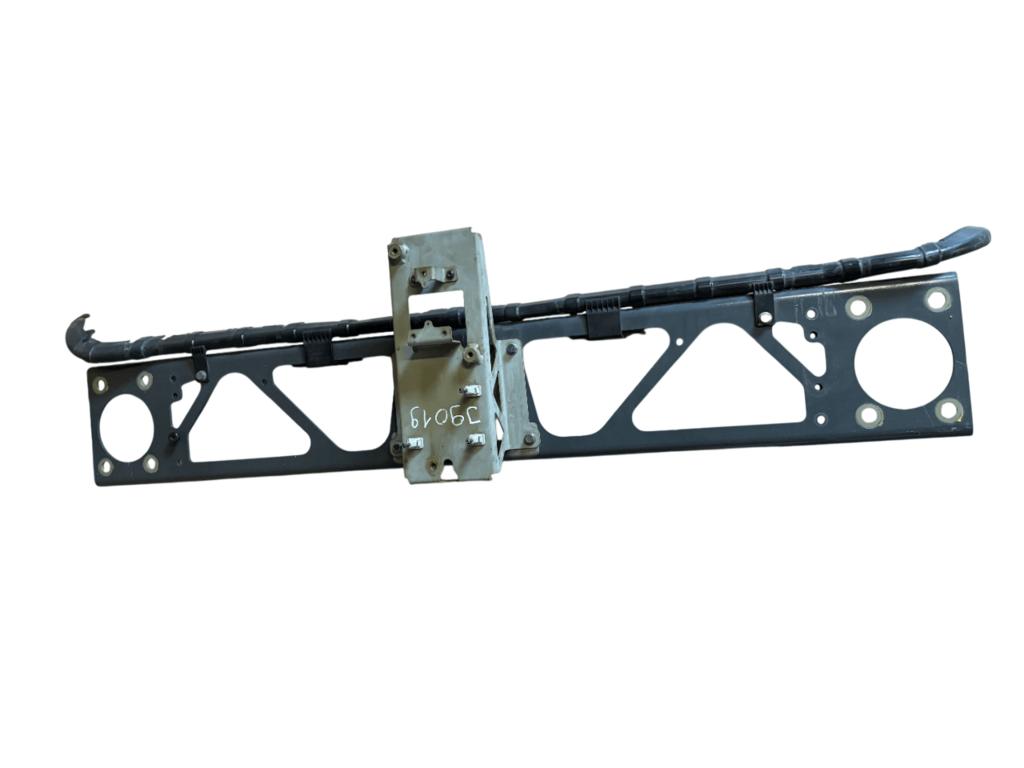 DAF CF XD XF XG VOORSTE DWARSBALK GEBRUIKT  2393710U, Gebruikt, Carrosserie en Plaatwerk, -, -