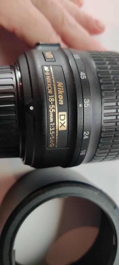Nikkor AF-S 18-55mm 1:3.5-5.6G met zonnekappen, TV, Hi-fi & Vidéo, Photo | Lentilles & Objectifs, Enlèvement
