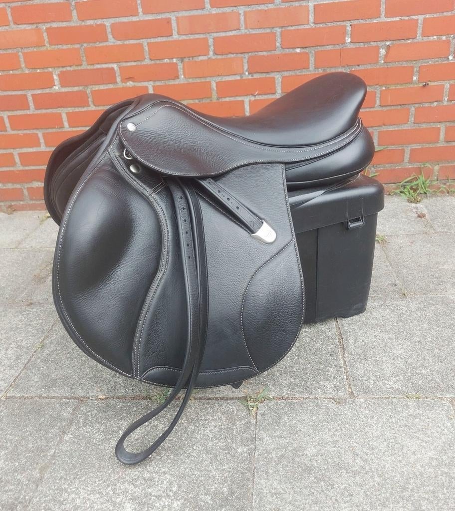ZGAN Bates springzadel 17 inch, Dieren en Toebehoren, Paarden en Pony's | Zadels, Ophalen