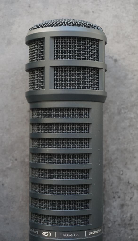 Electro-Voice RE20 - Black Dynamische Microfoon, Musique & Instruments, Microphones, Enlèvement ou Envoi, Comme neuf, Micro studio