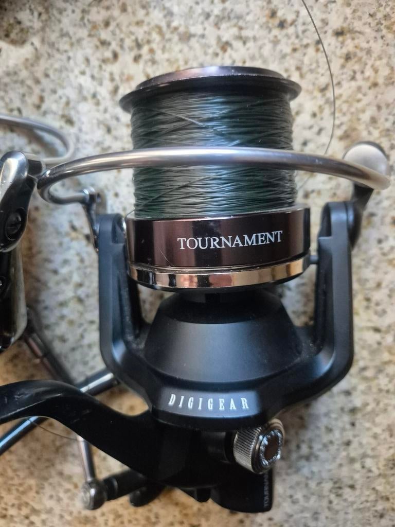 2 Daiwa Tournament Entoh 5500 et 2 rouleaux supplémentaires, Enlèvement ou Envoi