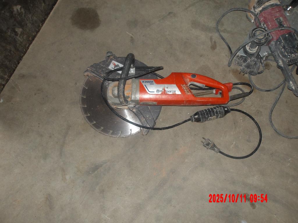 husqvarna k3000wet, Bricolage & Construction, Outillage | Scies mécaniques, Utilisé, Scie circulaire, 1200 watts ou plus, 70 mm ou plus
