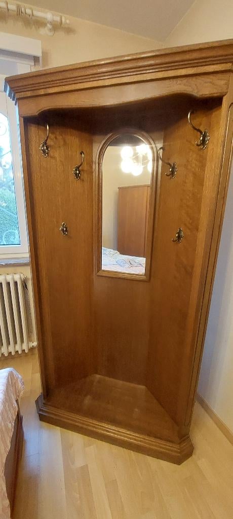 Klassieke houten vestiairekast met spiegel en kapstokhaken, Antiquités & Art, Enlèvement