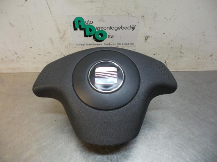 Airbag gauche (volant) d'un Seat Ibiza (Ibiza 02-), Autos : Pièces & Accessoires, Autres pièces automobiles, Seat, Utilisé, 3 mois de garantie