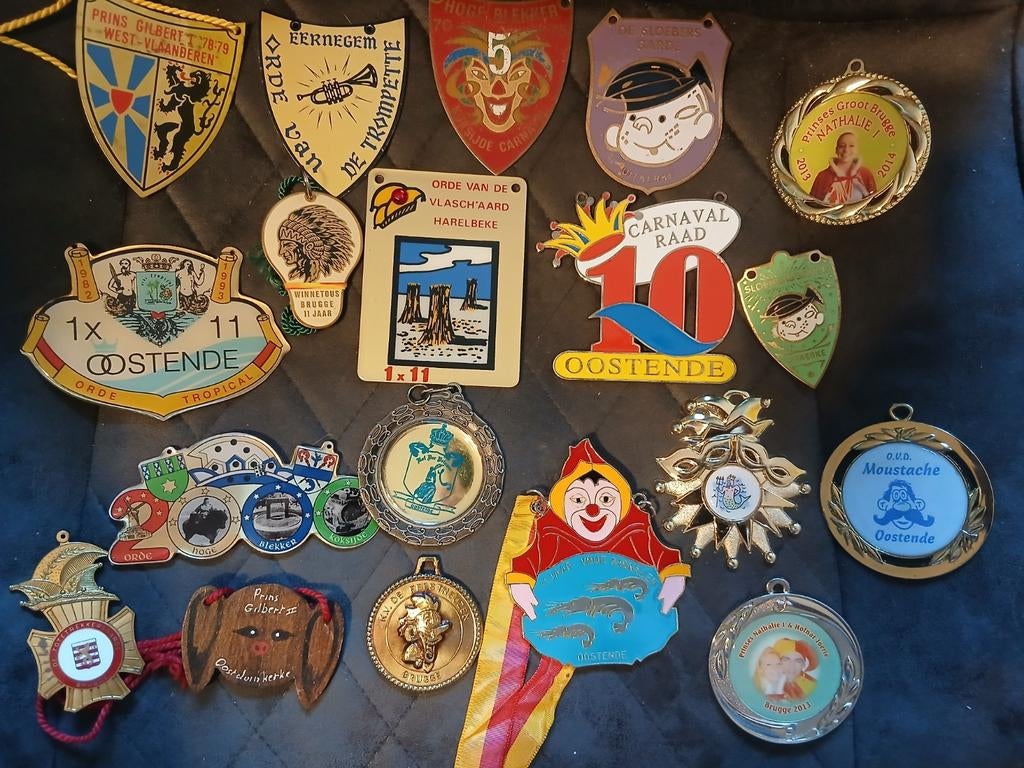 Carnaval West Vlaanderen medailles, Verzamelen, Ophalen of Verzenden
