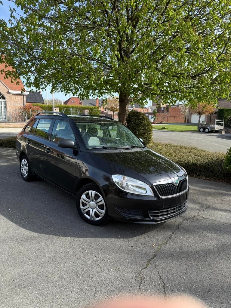 Skoda Fabia Break 2012 1.2Benzine 88000km Eerste eigenaar, Autos, Skoda, Euro 5, Achat, Vitres électriques, Entreprise