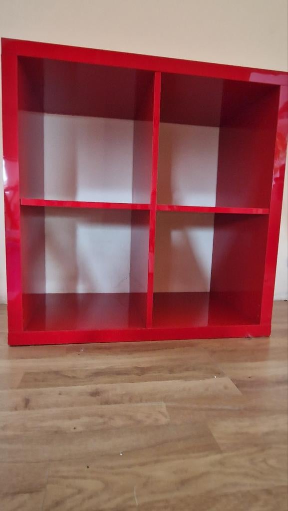 Kallax ikea 4 cases rouge brillant- rare, Maison & Meubles, Enlèvement