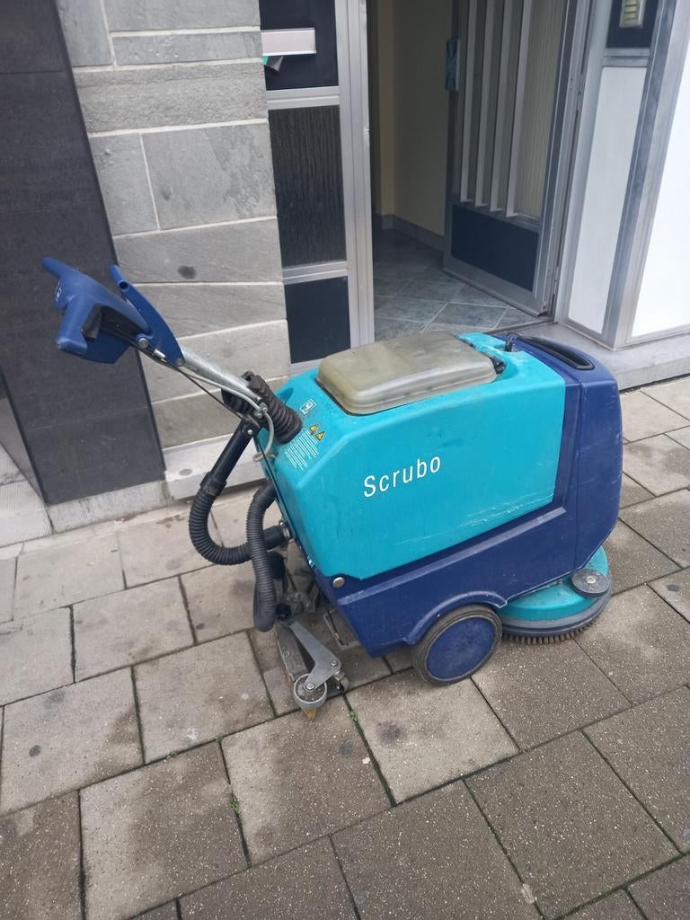 autolaveuse pour grande surface, Bricolage & Construction, Matériel de nettoyage, Enlèvement