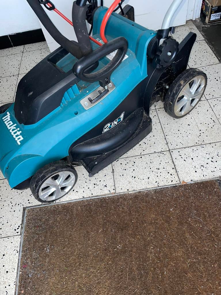 Tondeuse Makita ELM3720, Enlèvement, Comme neuf