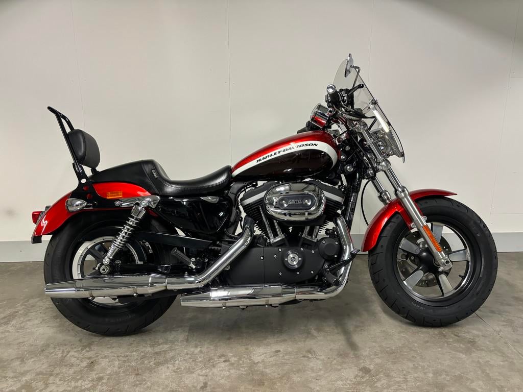 Harley-Davidson Cruiser SPORTSTER XL1200C CUSTOM (bj 2013)