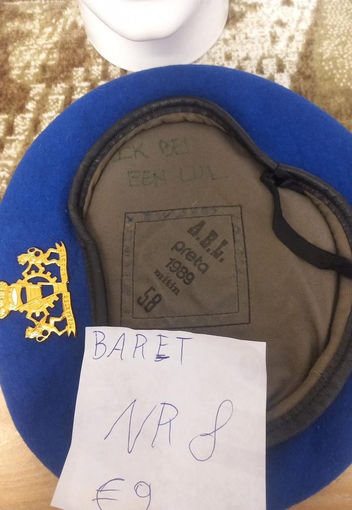 bérets de l'armée belge,
 (et NR1), Collections, Objets militaires | Général, Enlèvement ou Envoi