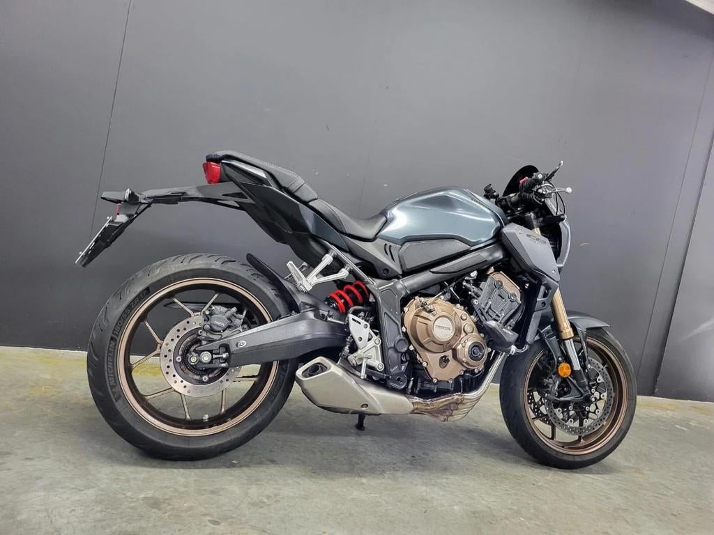 Honda CB 650 R neoretro met heerlijke viercilinder, Motoren, Bedrijf, Meer dan 35 kW, Overig, 650 cc