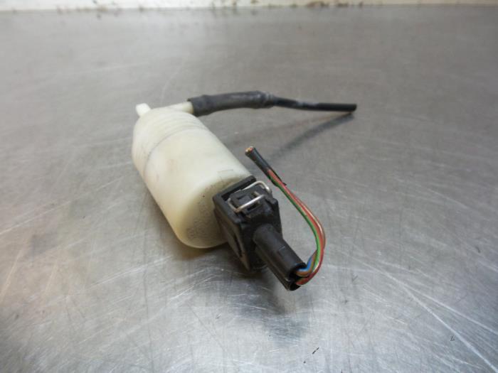 Pompe lave-glace avant d'un Volkswagen Golf (Golf 91-), Autos : Pièces & Accessoires, Volkswagen, -, 3 mois de garantie, Utilisé