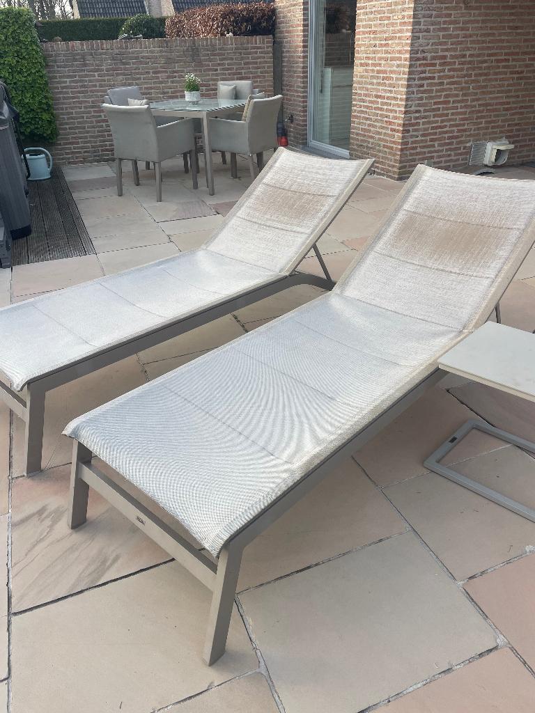 2 ligbedden Exterioo, Tuin en Terras, Ligbedden, Ophalen, Gebruikt, Aluminium, Verstelbaar