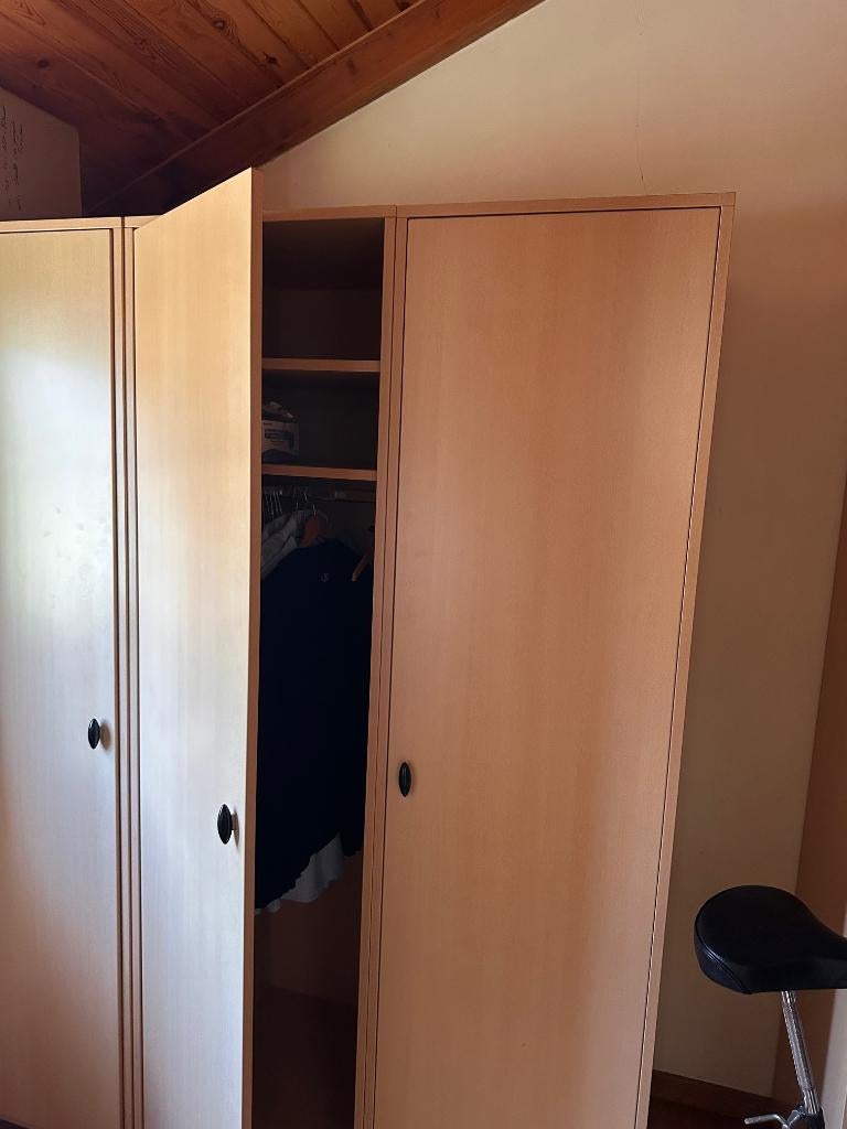 Kleerkast, Huis en Inrichting, Kasten | Kleerkasten, Ophalen, Met deur(en), Gebruikt, 200 cm of meer