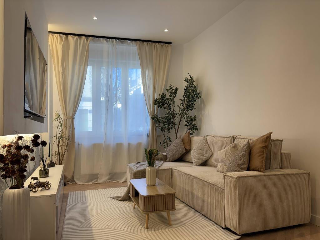 Appartement remis neuf, meublé - IXELLES, Immo, 35 à 50 m², Bruxelles