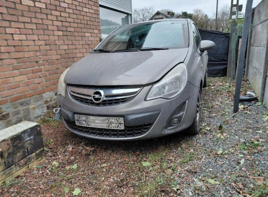 Opel corsa 1.3 c.c. diesel euro 5, Auto's, Opel, Euro 5, Stof, Bedrijf, Zilver of Grijs